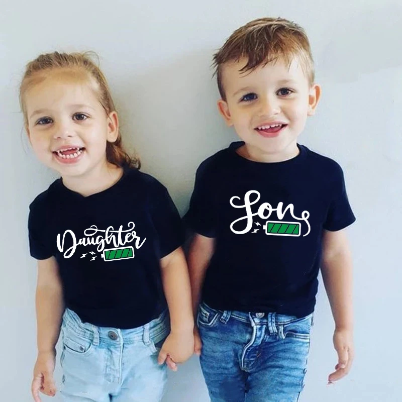 Funny Battery Pattern Family Matching Clothes Daddy Mommy Son Daughter Tops Summer Family Look Short Sleeve Family T-shirt Tees