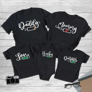 Funny Battery Pattern Family Matching Clothes Daddy Mommy Son Daughter Tops Summer Family Look Short Sleeve Family T-shirt Tees